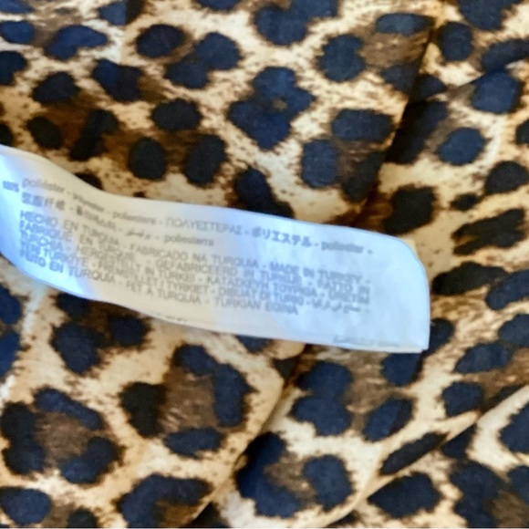 ZARA BASIC Leopard Print Skirt Medium. Falls to below knee length. NWOT - Picture 4 of 4